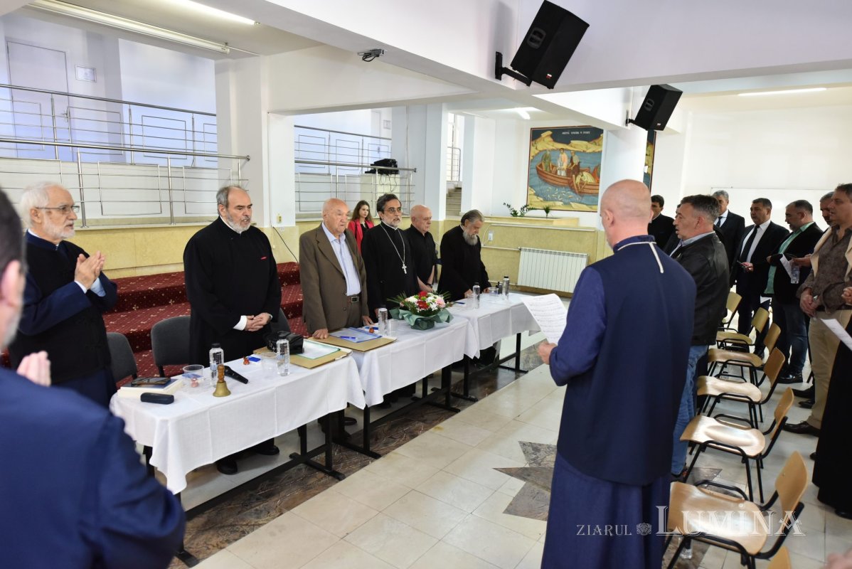 Revedere după trei decenii la Seminarul Teologic din București 310939