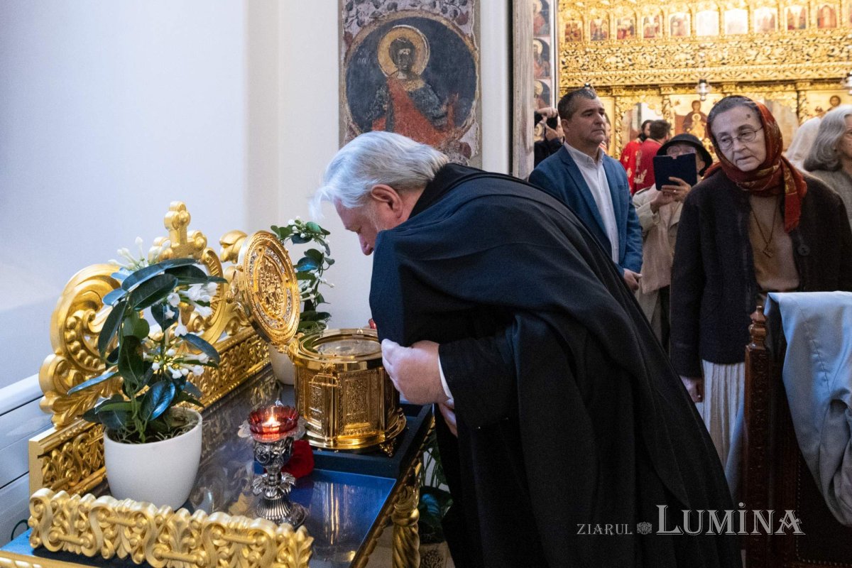 Un nou preot pentru biserica din incinta Palatului Cotroceni 310843