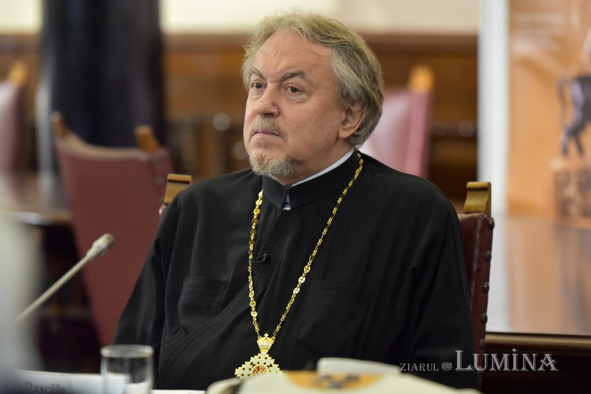 Reflecţii academice asupra extinderii şi identităţii Uniunii Europene 311037