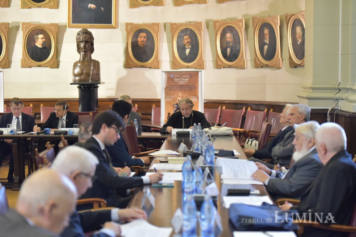 Reflecţii academice asupra extinderii şi identităţii Uniunii Europene 311041