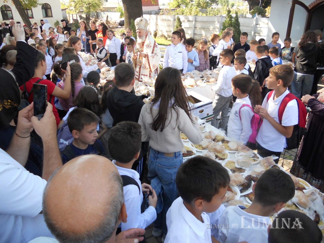 Nejudecând, tăcând, lucrând și iubindu-ți aproapele 311108