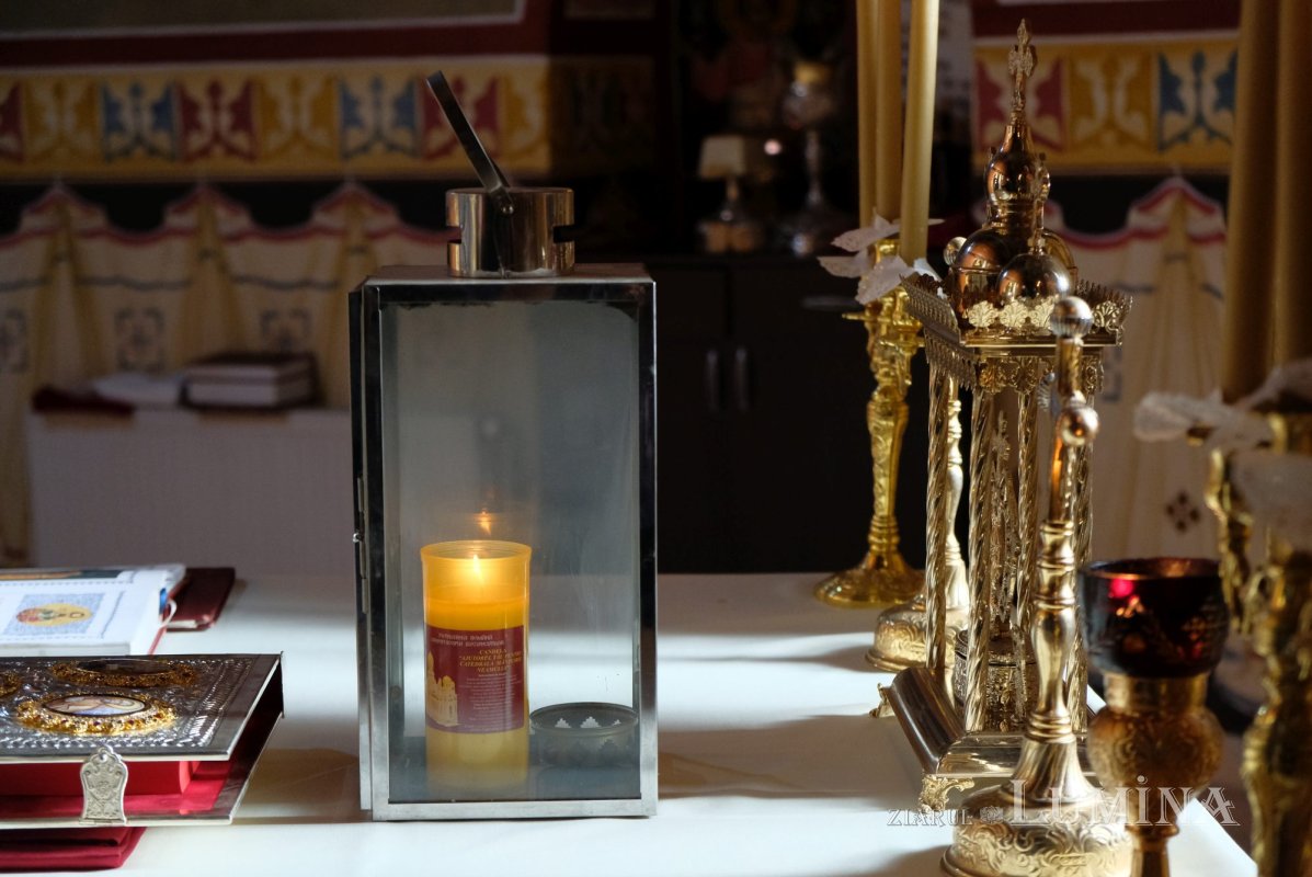 Nejudecând, tăcând, lucrând și iubindu-ți aproapele 311115