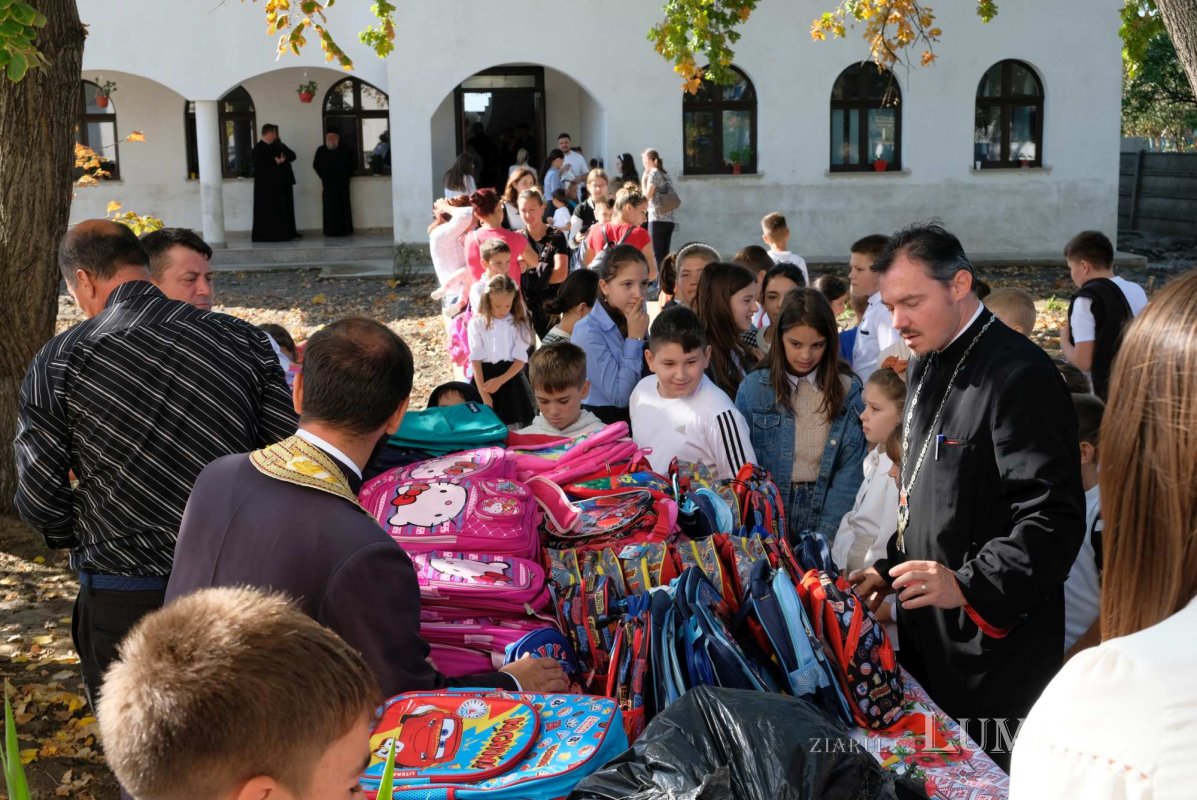 Nejudecând, tăcând, lucrând și iubindu-ți aproapele 311116