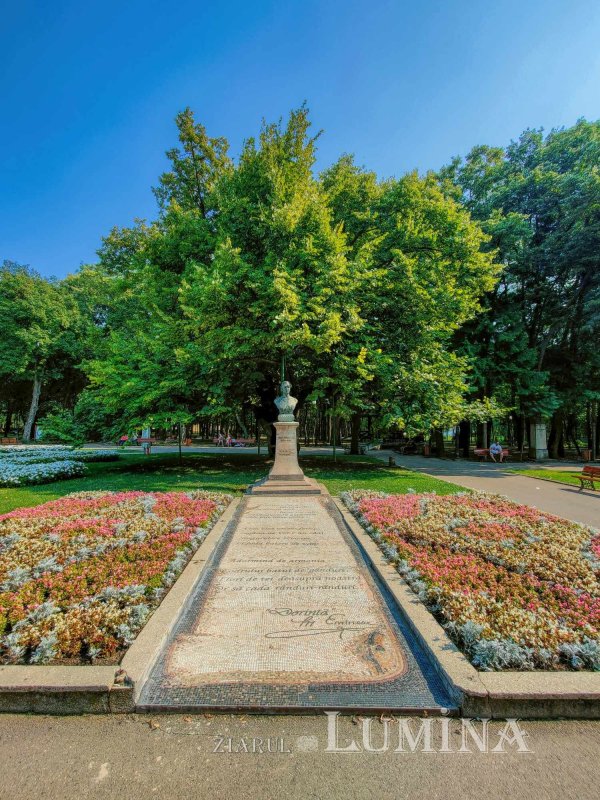 Sclipirile Luminii: Obiective reprezentative ale Iaşilor 311257