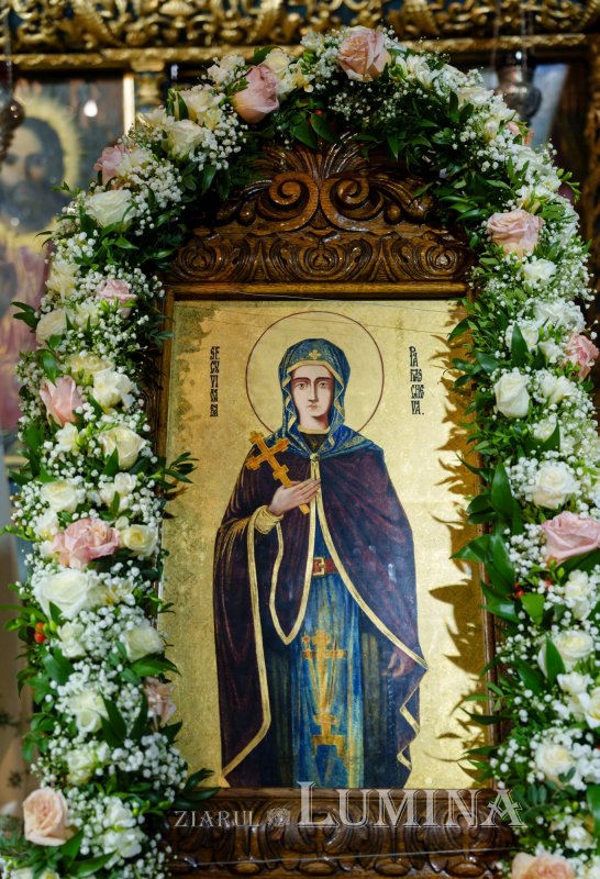 Laudă de seară adusă Sfintei Parascheva la Biserica Domnească din Capitală 311591