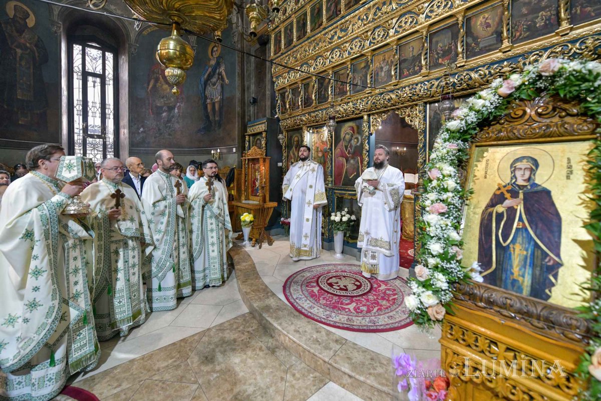 Cinstirea ocrotitoarei Moldovei la o biserică istorică din București 311690