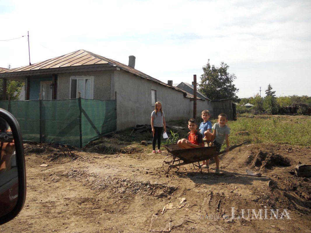 Obrazul înlăcrimat și plin de noroi al normalității la Pechea 312023