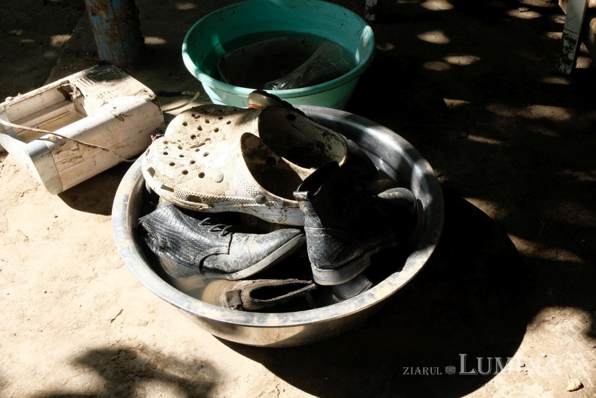 Obrazul înlăcrimat și plin de noroi al normalității la Pechea 312034