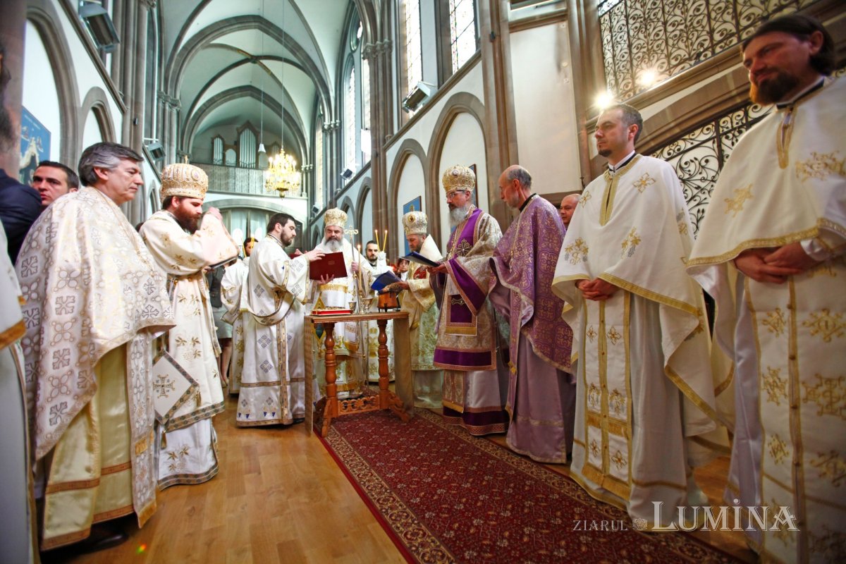 Patru decenii de activitate liturgică, pastorală şi culturală românească la Strasbourg 312271