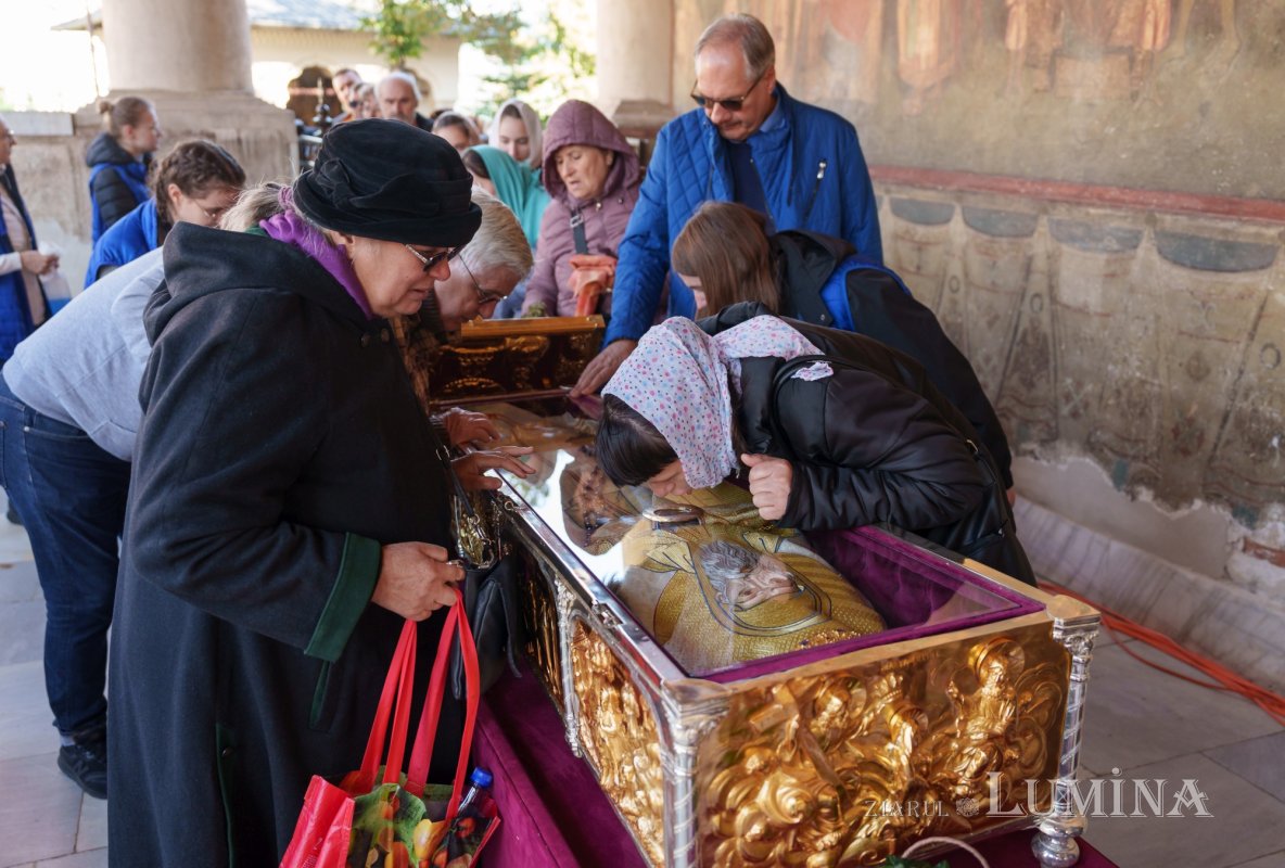 A început pelerinajul la moaștele Sfântului Cuvios Dimitrie cel Nou 312331