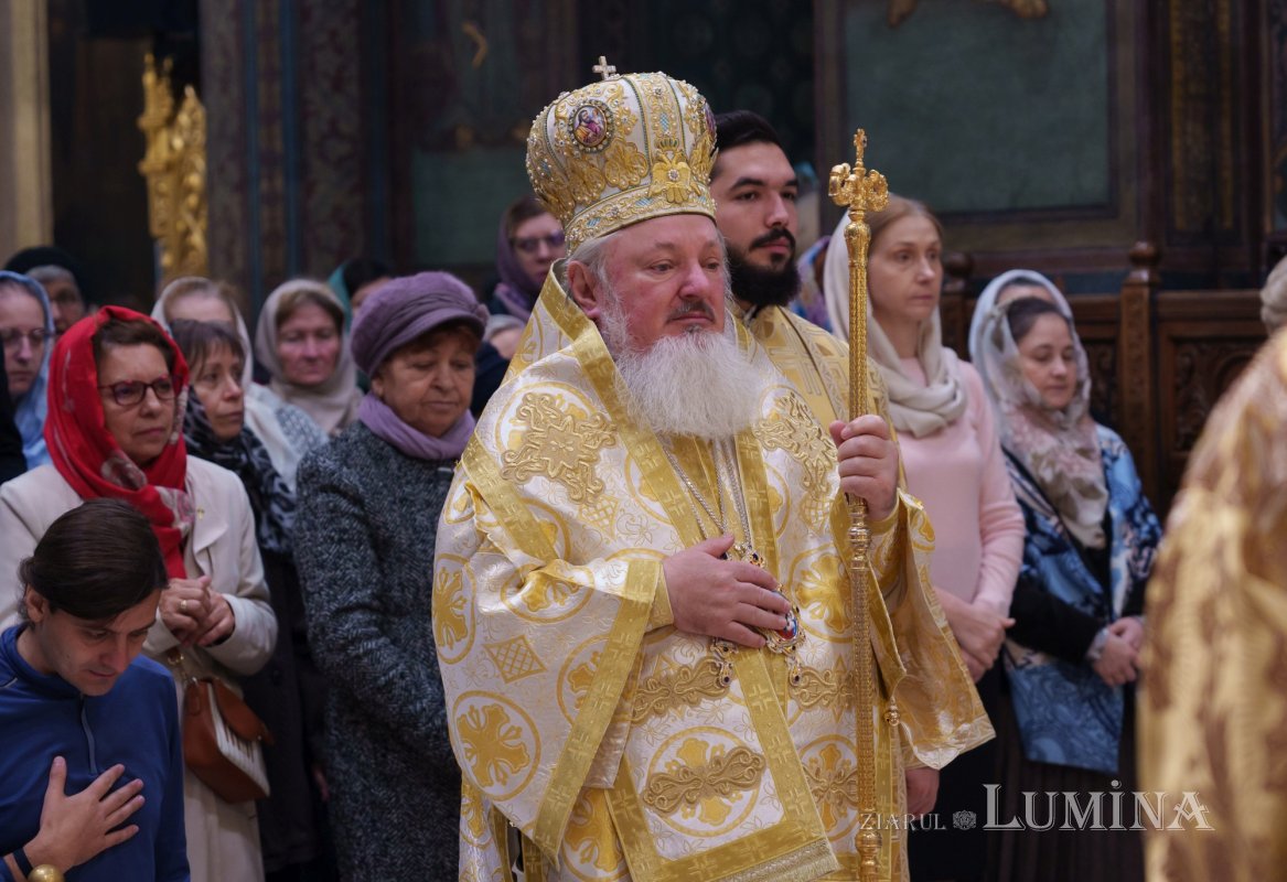 Duminica a 23-a după Rusalii la Catedrala Patriarhală 312295