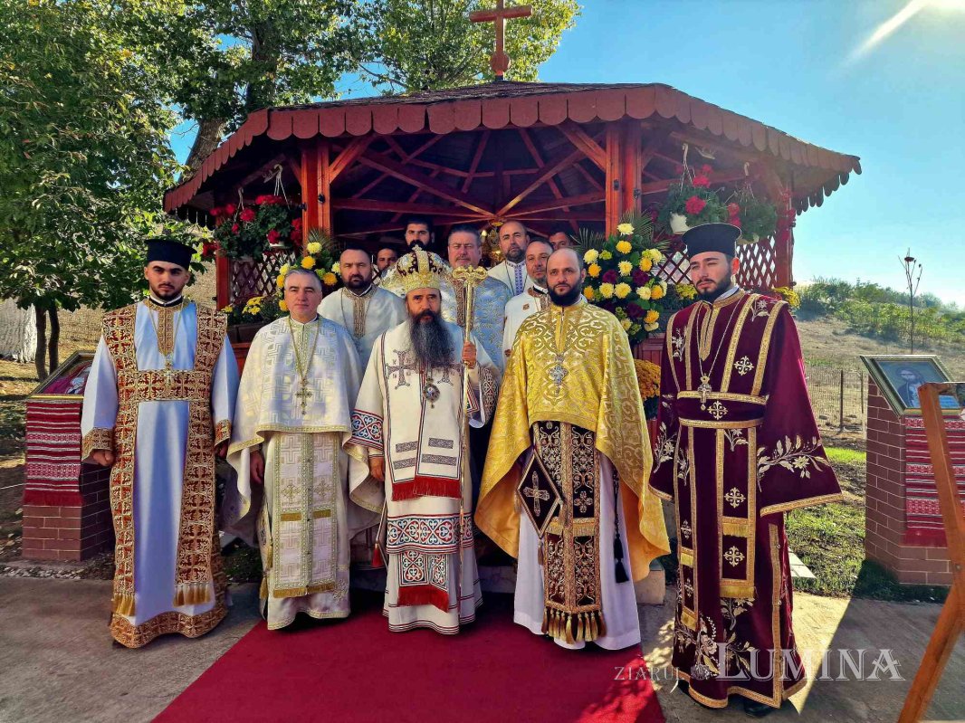 Slujire arhierească la mănăstirea teleormăneană Coșoteni 312447
