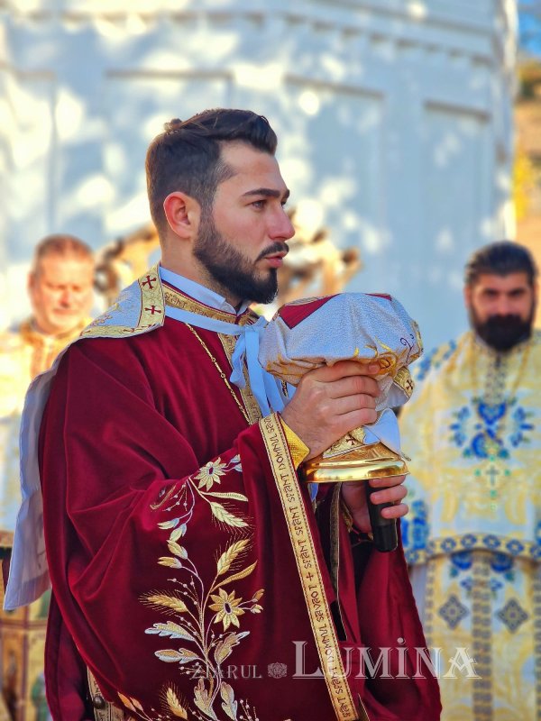 Slujire arhierească la mănăstirea teleormăneană Coșoteni 312451