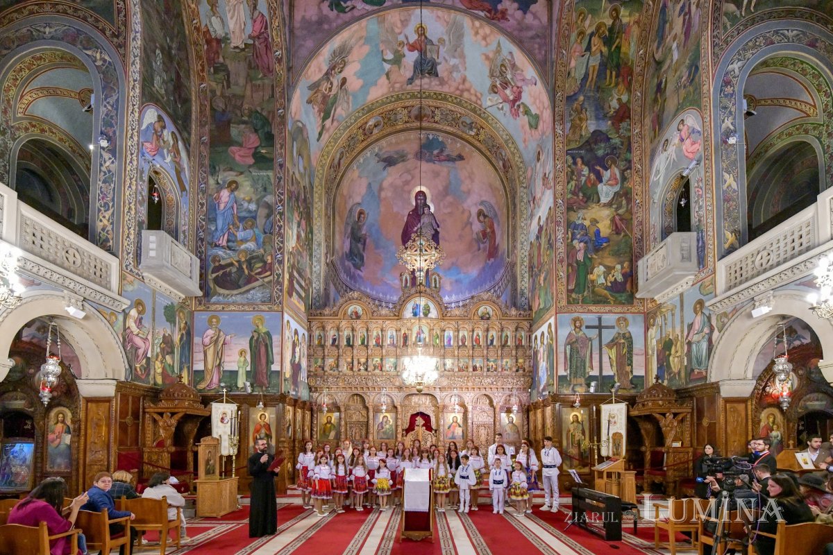 Concert „Lăudați pe Domnul!” la o biserică din București 312570