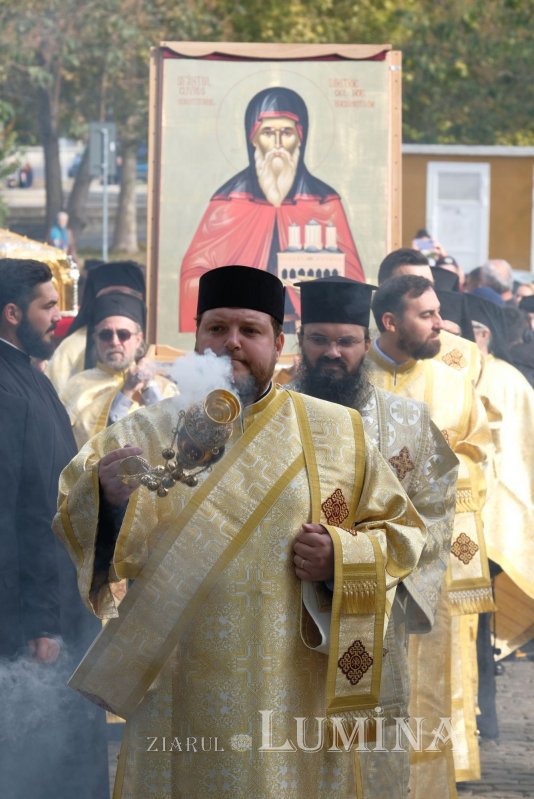 Debutul hramului de toamnă al Catedralei Patriarhale 312778
