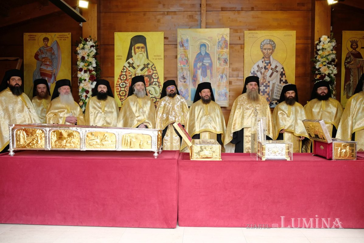 Debutul hramului de toamnă al Catedralei Patriarhale 312798