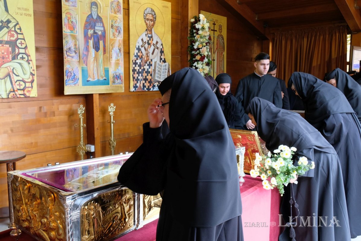 Debutul hramului de toamnă al Catedralei Patriarhale 312803