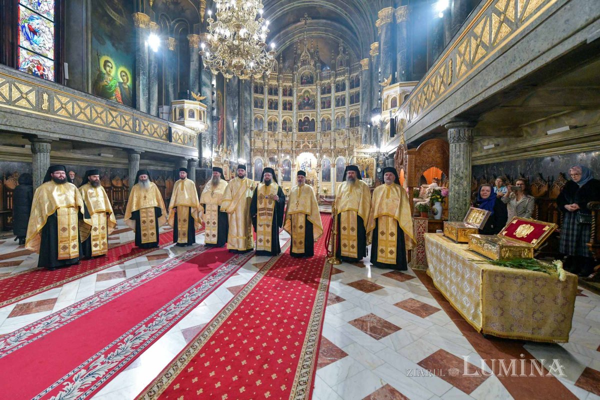 Debutul hramului de toamnă al Catedralei Patriarhale 312832