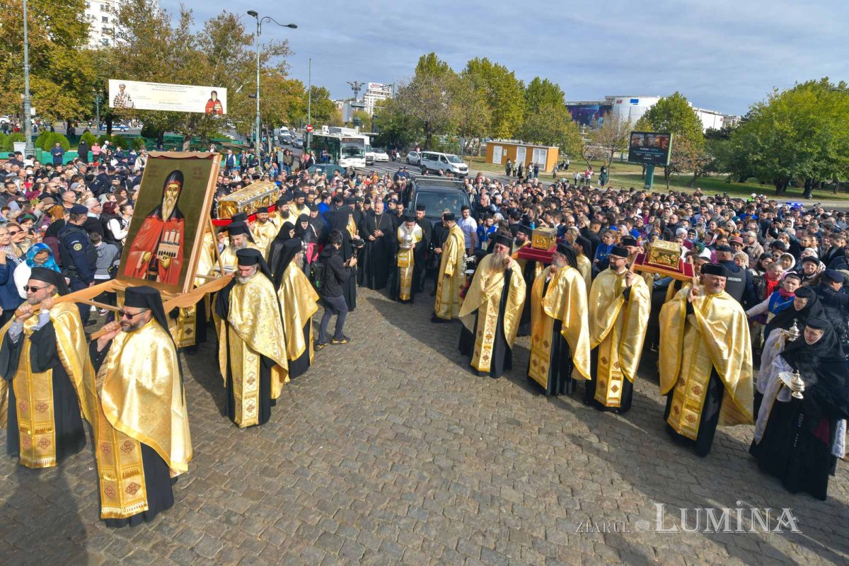 Debutul hramului de toamnă al Catedralei Patriarhale 312837