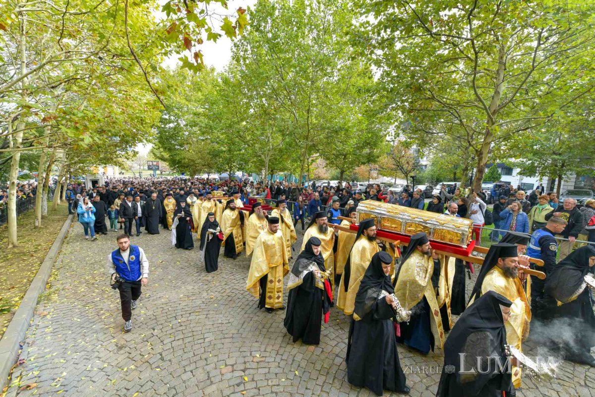 Debutul hramului de toamnă al Catedralei Patriarhale 312841