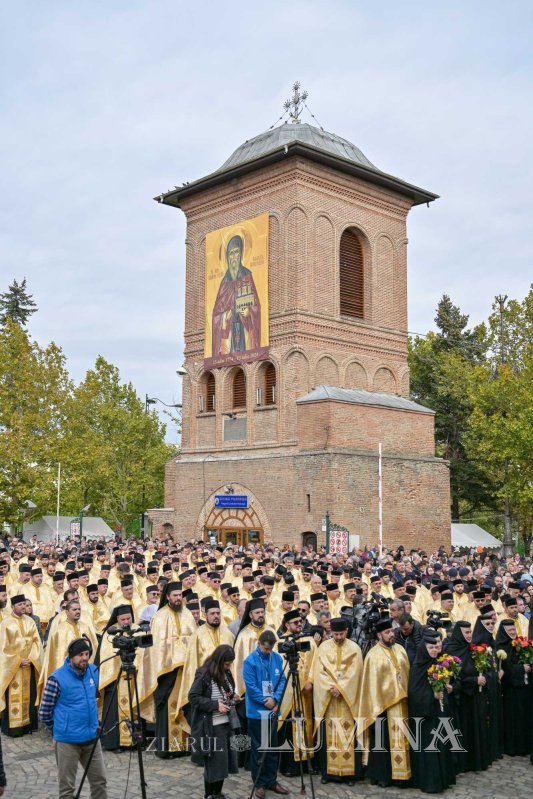 Debutul hramului de toamnă al Catedralei Patriarhale 312867