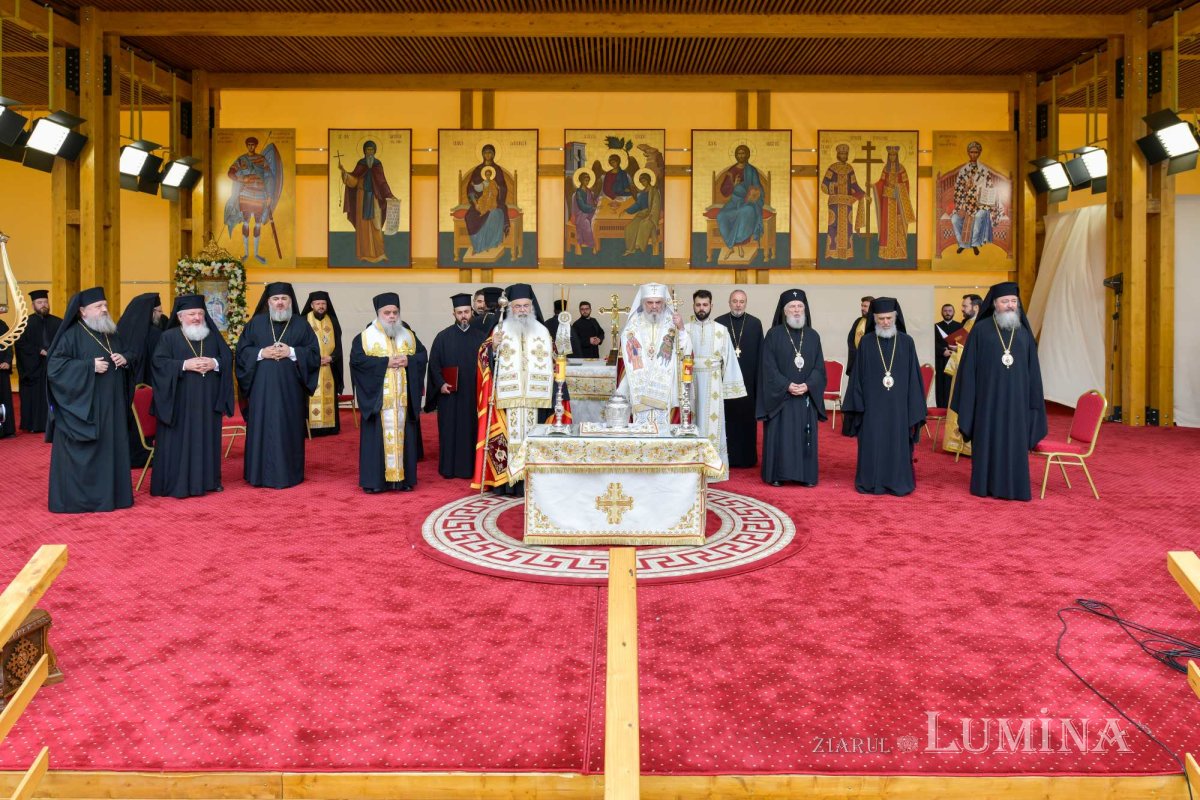 Debutul hramului de toamnă al Catedralei Patriarhale 312868