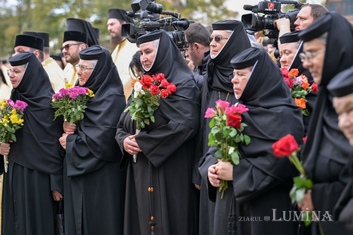Debutul hramului de toamnă al Catedralei Patriarhale 312870