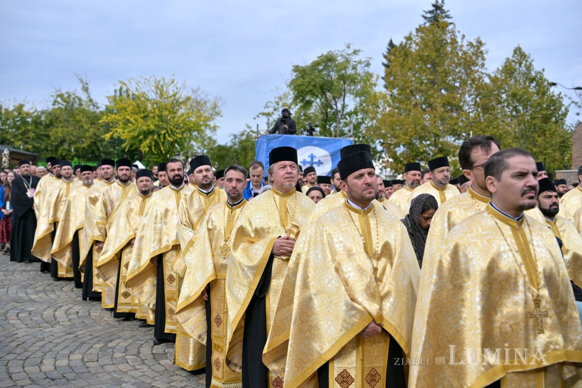 Debutul hramului de toamnă al Catedralei Patriarhale 312871