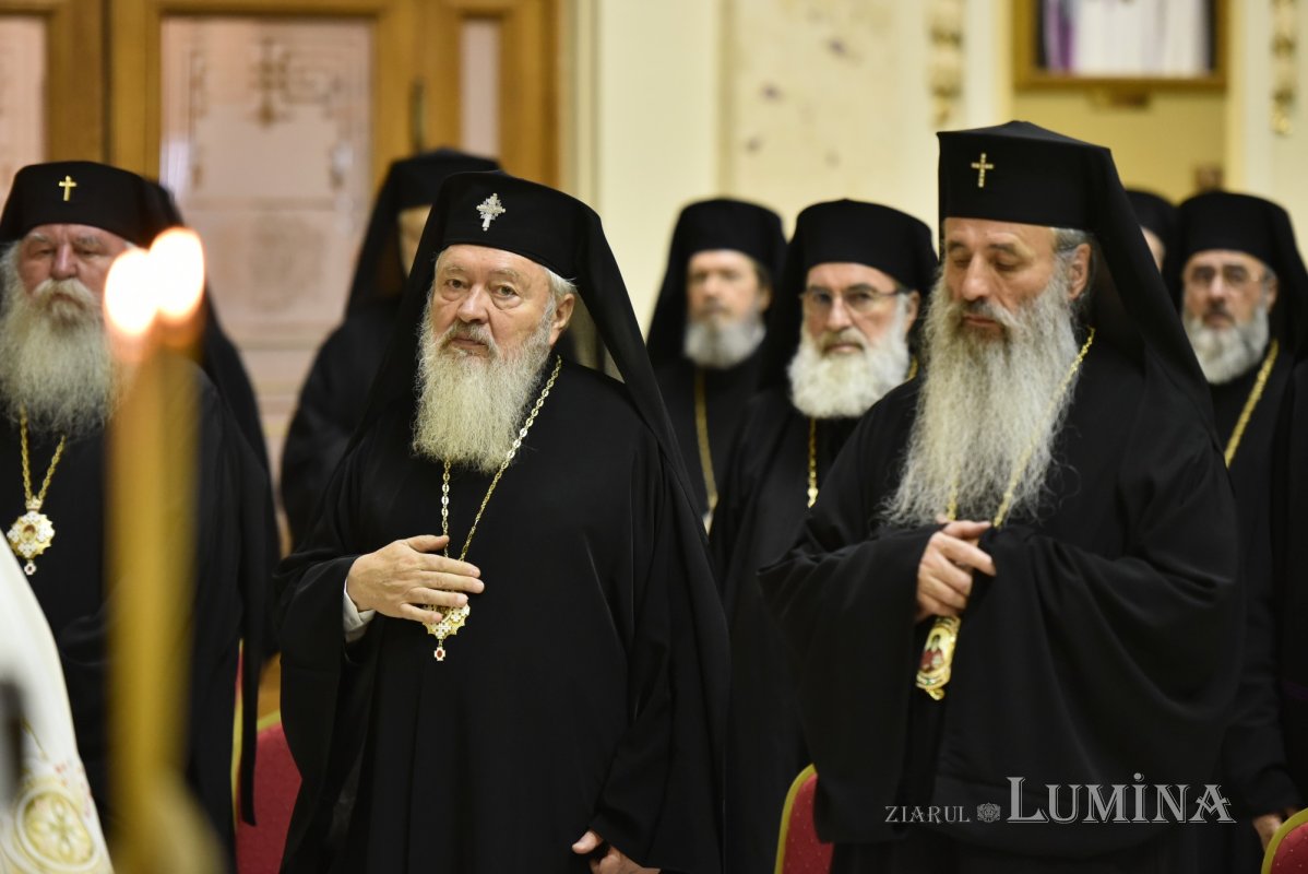 Ierarhi titulari pentru două eparhii românești din diasporă 313000