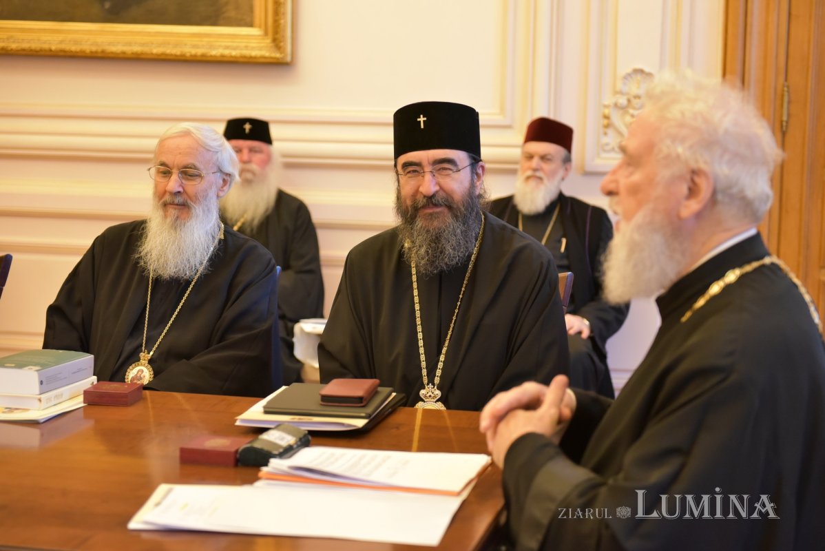 Ierarhi titulari pentru două eparhii românești din diasporă 313022