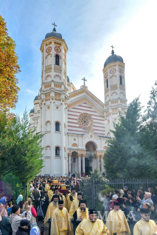Sclipirile Luminii: Procesiunea „Calea Sfinţilor”, Bucureşti 312948