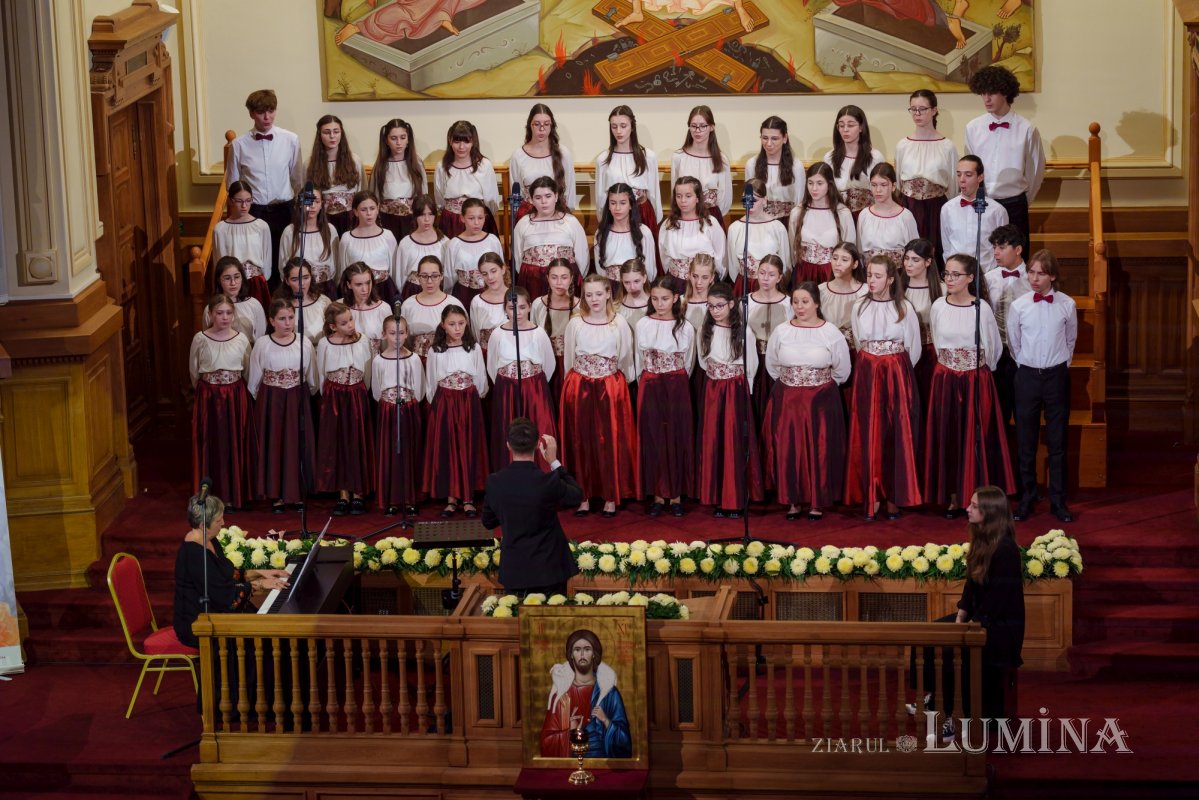 Concertul final al Festivalului „Lăudați pe Domnul” la București 313459