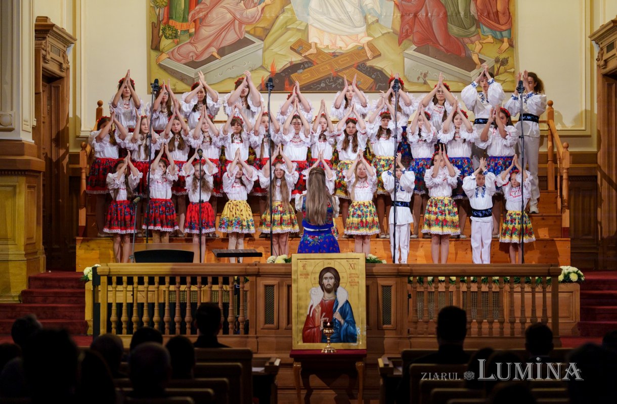 Concertul final al Festivalului „Lăudați pe Domnul” la București 313485