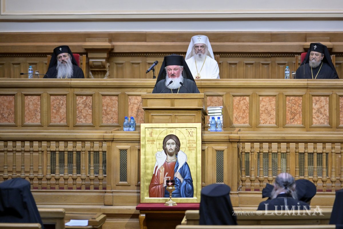 Ședință solemnă a Sfântului Sinod la Palatul Patriarhiei 313167