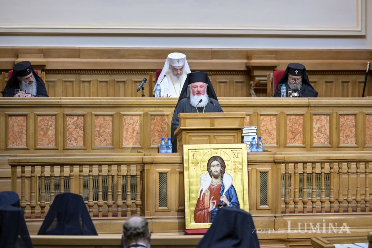 Ședință solemnă a Sfântului Sinod la Palatul Patriarhiei 313170