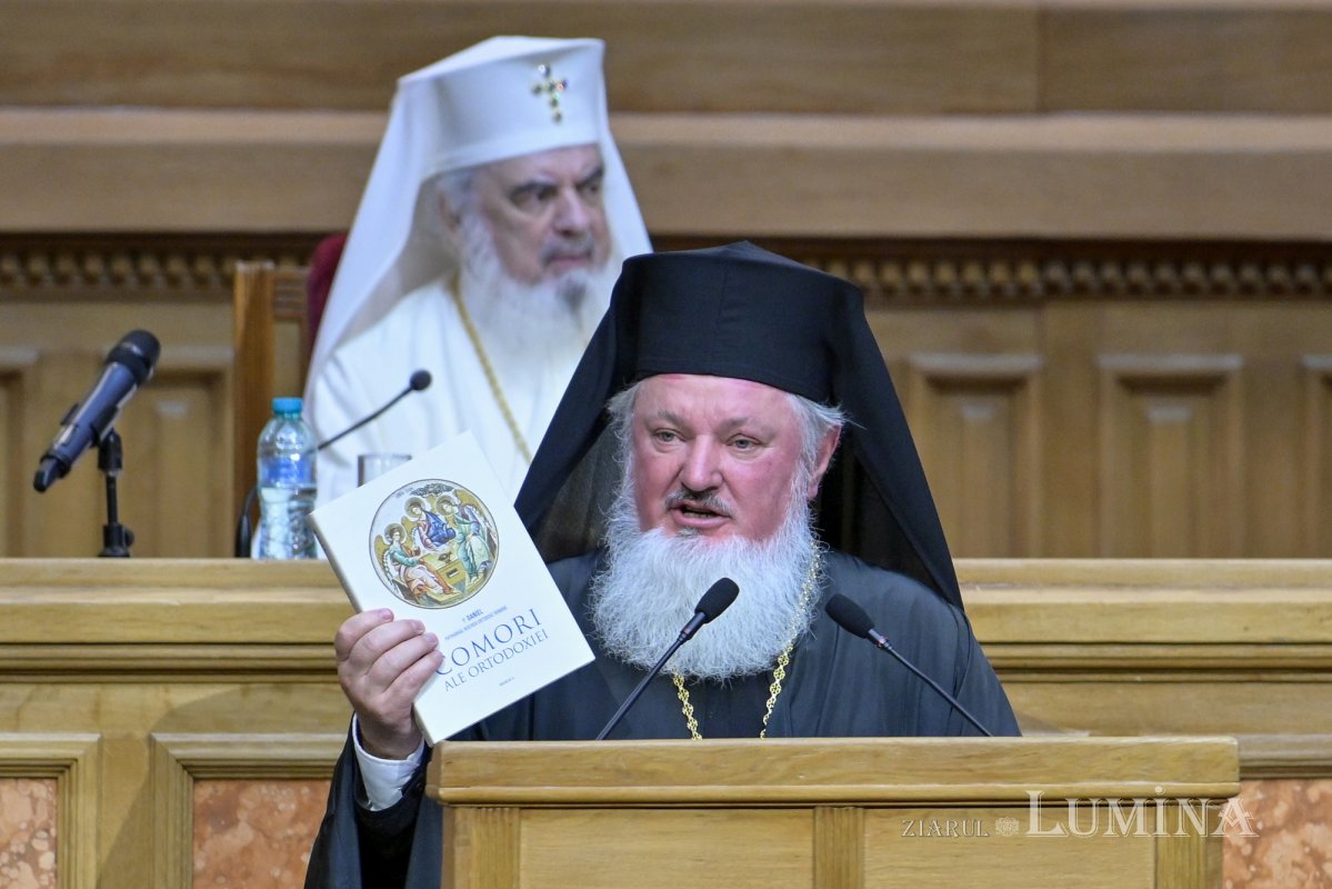 Ședință solemnă a Sfântului Sinod la Palatul Patriarhiei 313176