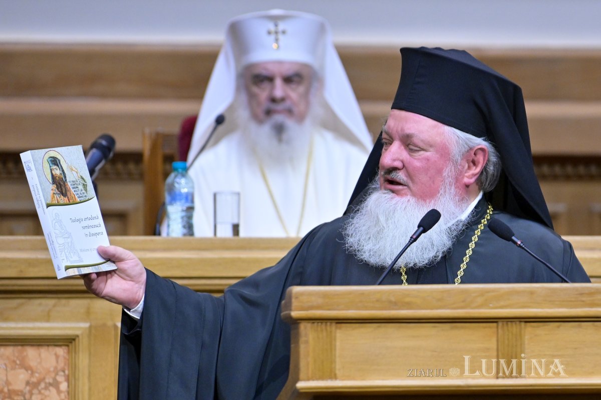 Ședință solemnă a Sfântului Sinod la Palatul Patriarhiei 313179