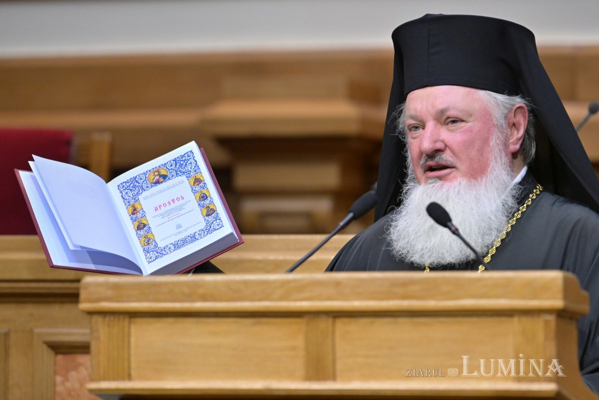 Ședință solemnă a Sfântului Sinod la Palatul Patriarhiei 313182