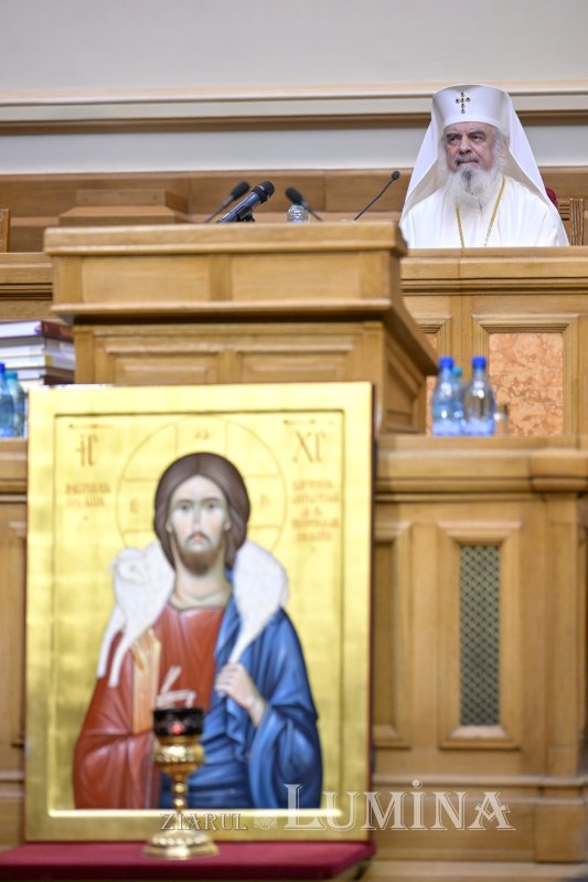 Ședință solemnă a Sfântului Sinod la Palatul Patriarhiei 313183