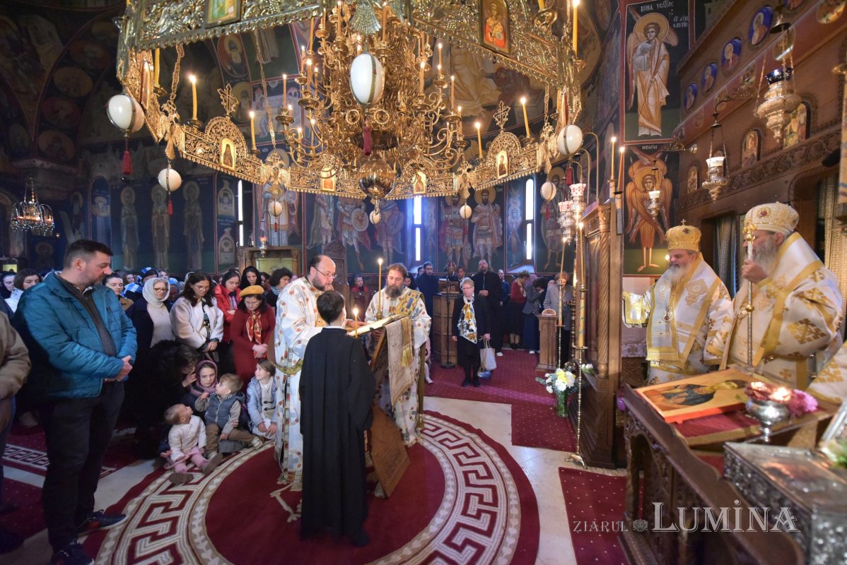 Un sfert de secol de la sfințirea Bisericii Sfântului Grigorie Palama din București 313138