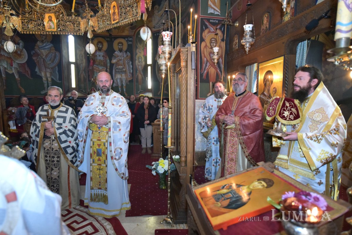 Un sfert de secol de la sfințirea Bisericii Sfântului Grigorie Palama din București 313143