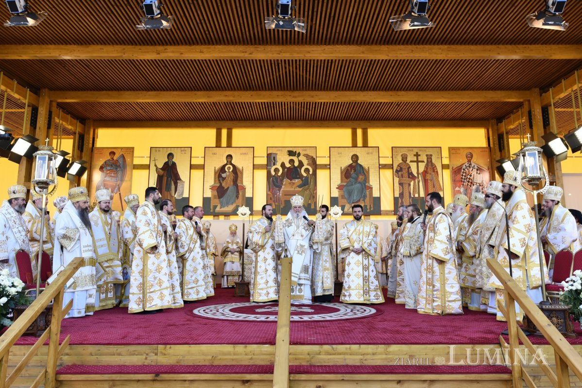 Cinstire evlavioasă a Ocrotitorului Bucureștilor pe Colina Bucuriei 313778