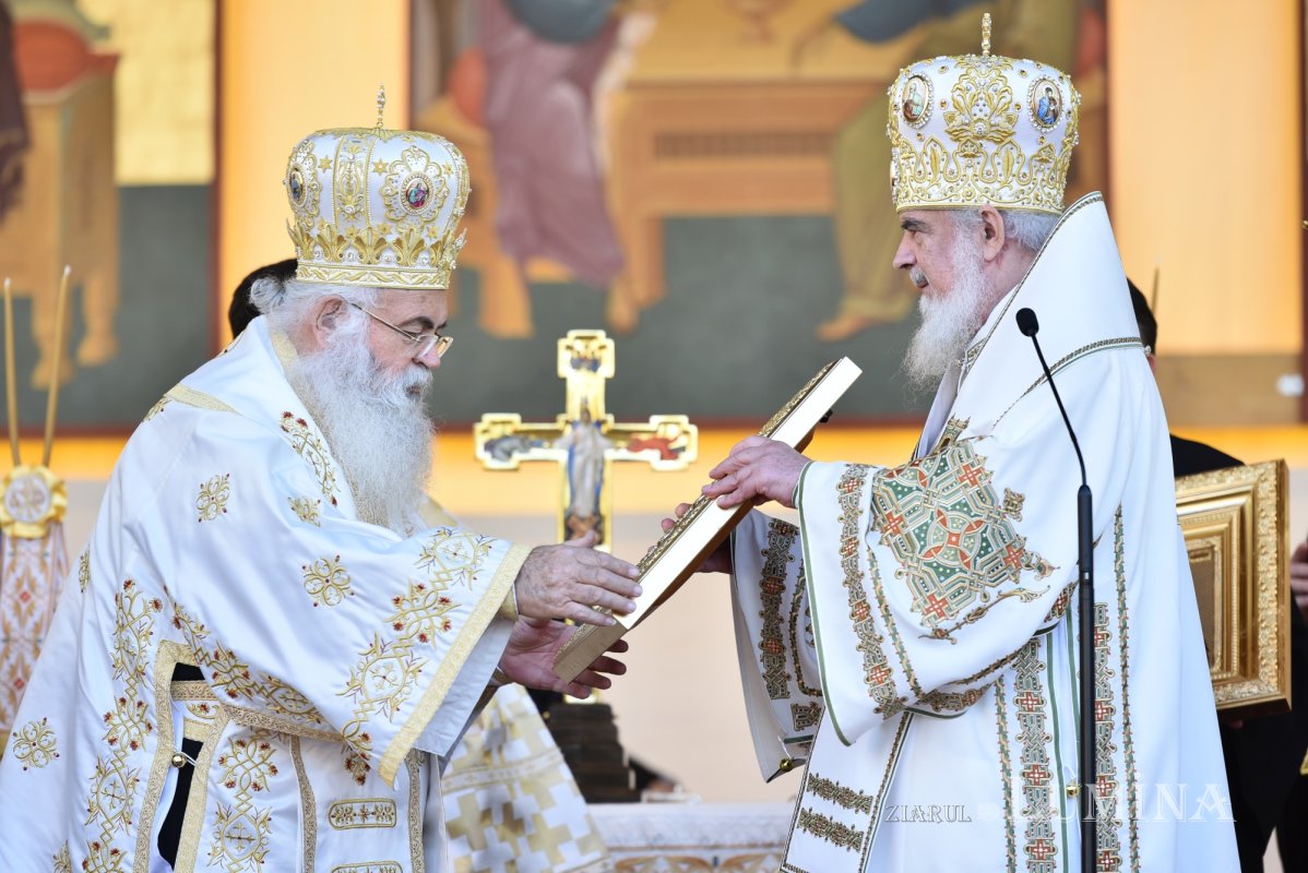 Cinstire evlavioasă a Ocrotitorului Bucureștilor pe Colina Bucuriei 313800