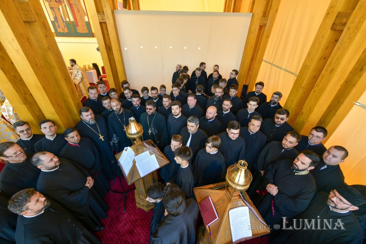 Cinstire evlavioasă a Ocrotitorului Bucureștilor pe Colina Bucuriei 313841