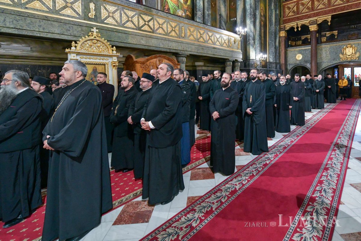 Clericii prahoveni s-au reunit la Palatul Patriarhiei 314822