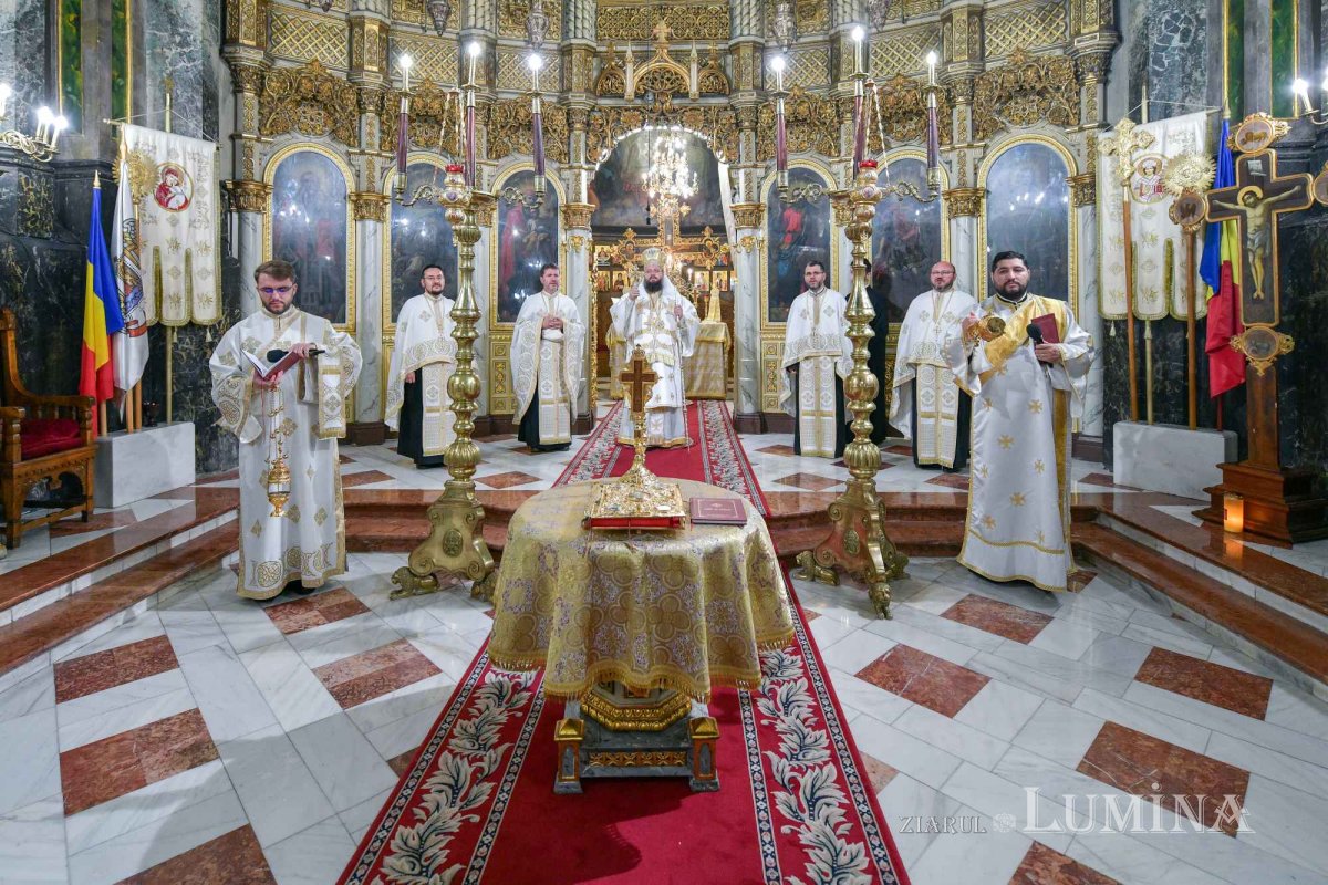 Clericii prahoveni s-au reunit la Palatul Patriarhiei 314828