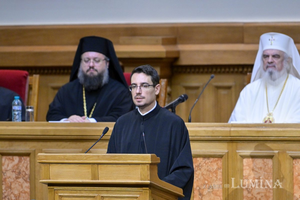 Clericii prahoveni s-au reunit la Palatul Patriarhiei 314847