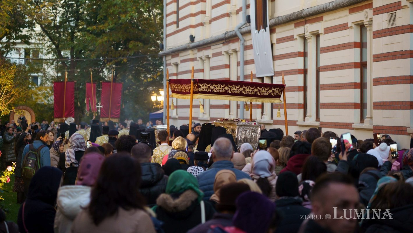 Începutul sărbătorii Sfântului Ierarh Nectarie la Mănăstirea Radu Vodă 315196