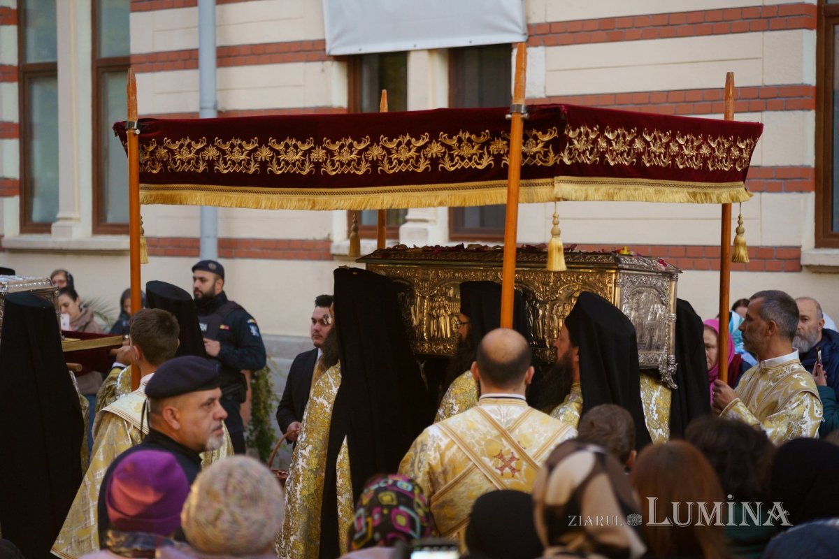 Începutul sărbătorii Sfântului Ierarh Nectarie la Mănăstirea Radu Vodă 315197