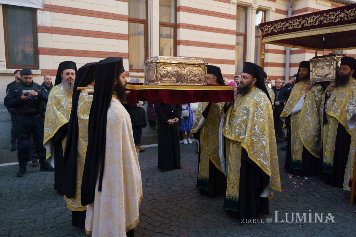 Începutul sărbătorii Sfântului Ierarh Nectarie la Mănăstirea Radu Vodă 315198